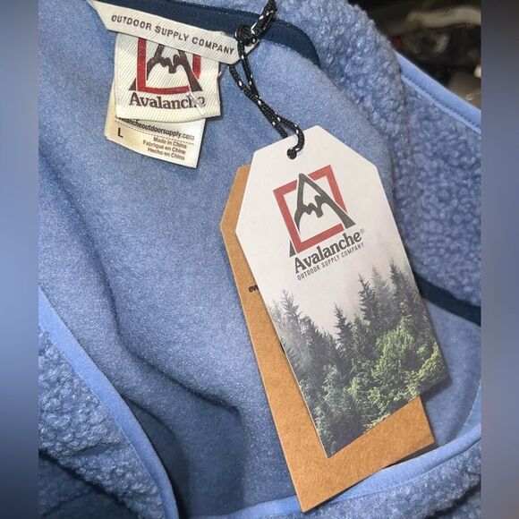 Avalanche Women’s Fleece Size Large - Picture 6 of 7